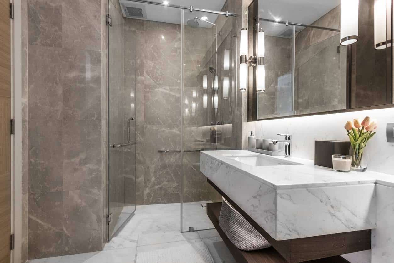 salle de bain carrelage marbre