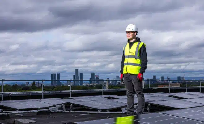 Pourquoi faire appel à un expert pour l'entretien des panneaux photovoltaïques ?